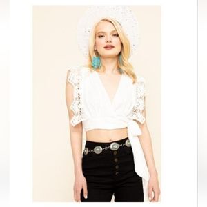 Vintage Havana Women's White Lace Ruffle Wrap Crop Top